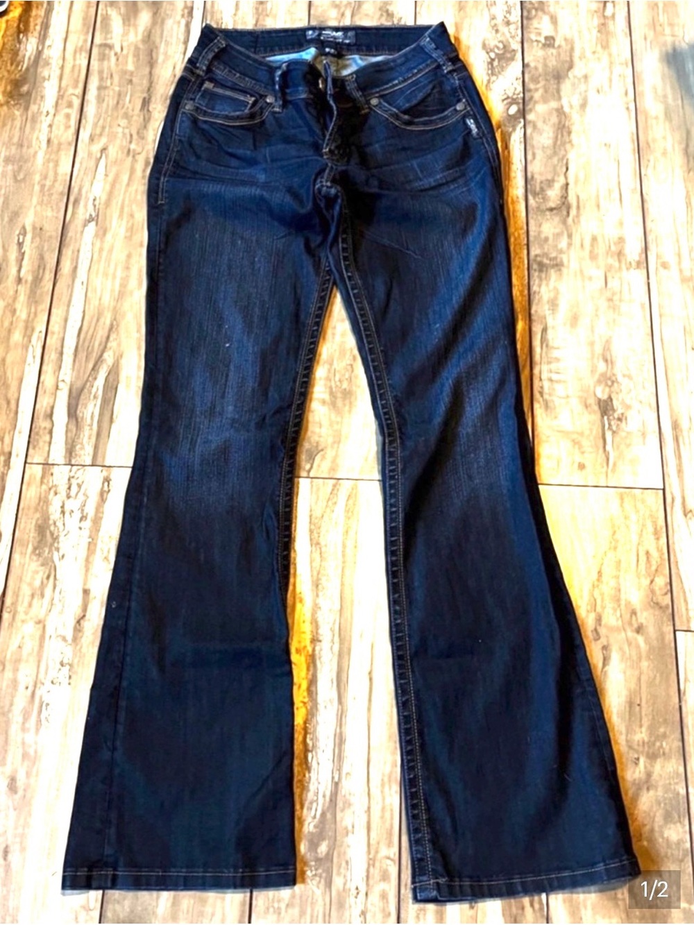 Silver Jeans Suki Flare Dark Wash Jeans Size 27